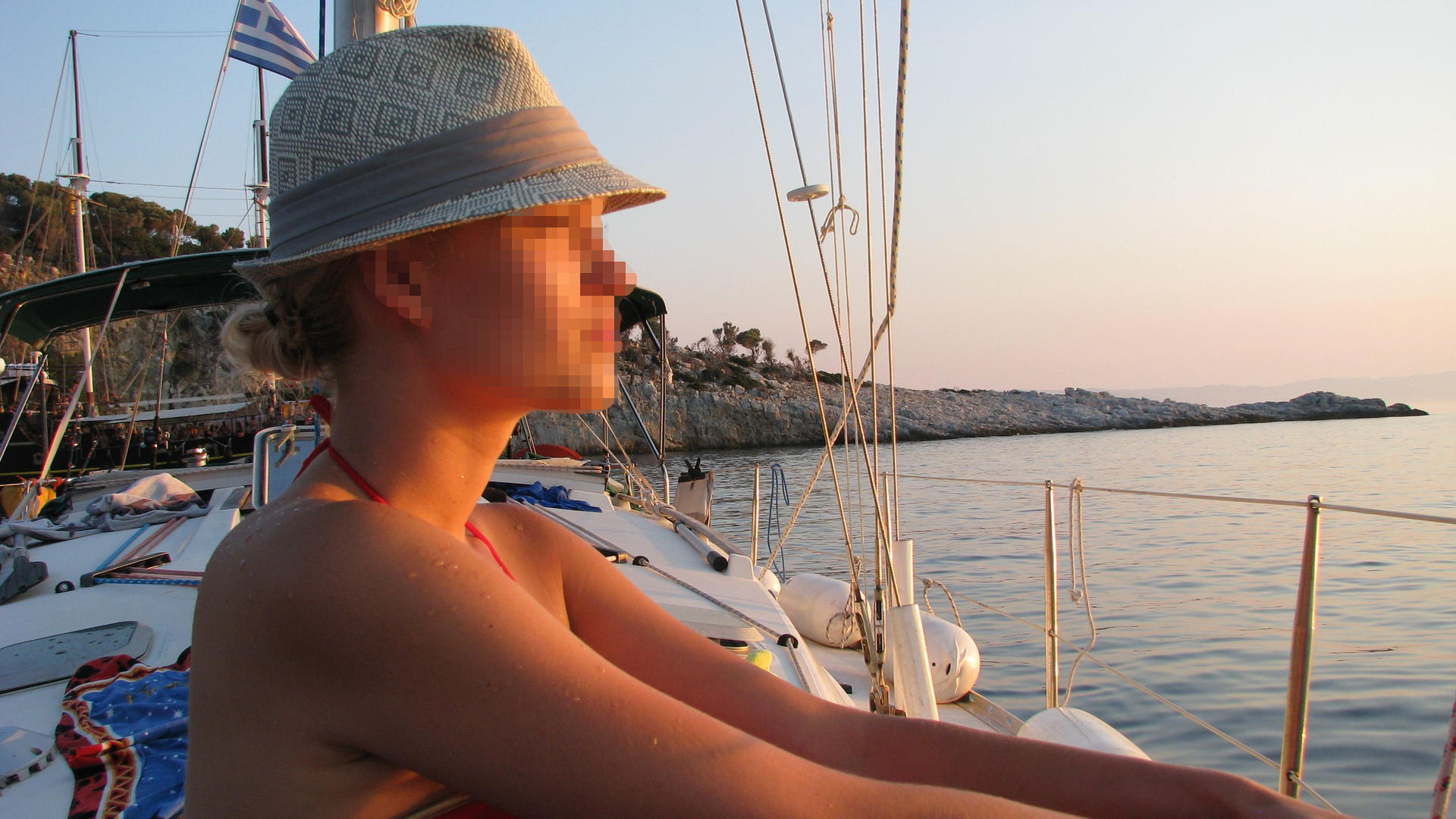 3 hours fromSithonia